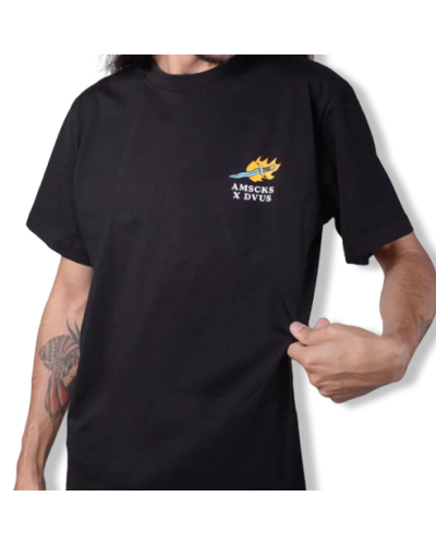 CAMISETA UNISEX UNITED HEARTS|AMERICAN SOCKS1LA Oveja Negra Shop.
