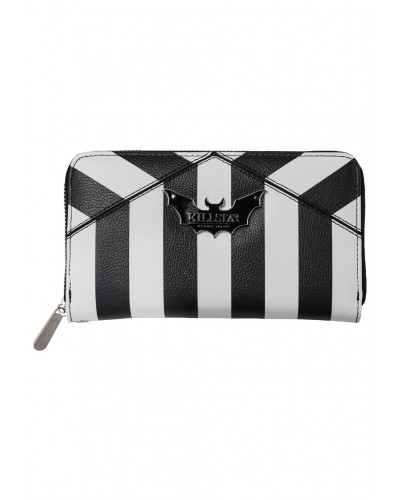 CARTERA NEVER TRUST THE LIVING.