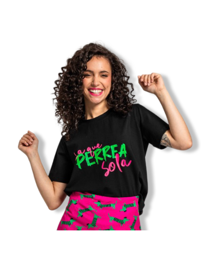 CAMISETA LA QUE PERREA SOLA LOLINA|LA Oveja Negra Shop.