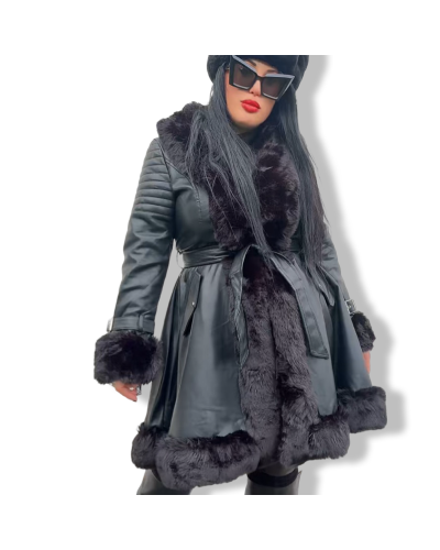 ABRIGO AUDREY VUELO|LA OVEJA NEGRA SHOP.