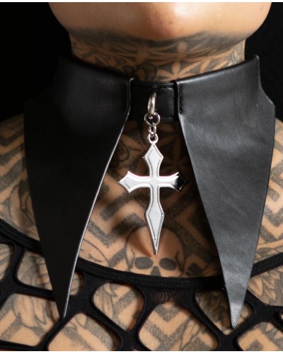 COLLAR CATHEDRAL CHOKER.
