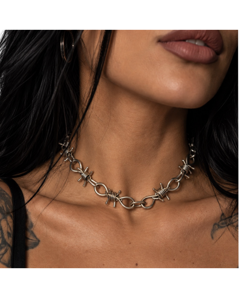 CHOKER ESPINO BANNED|LA OVEJA NEGRA SHOP