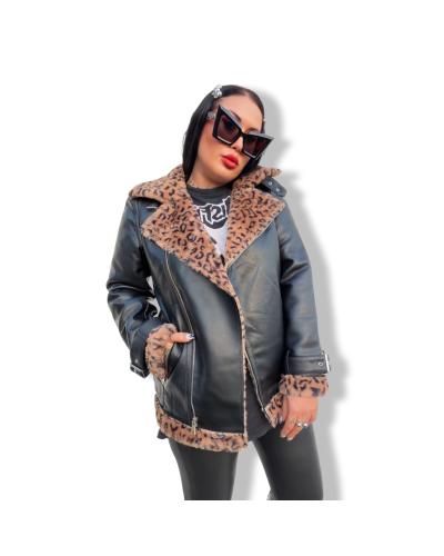 ABRIGO GOTH AND CHIC|LA OVEJA NEGRA SHOP.
