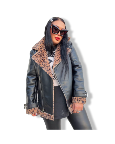 ABRIGO GOTH AND CHIC|LA OVEJA NEGRA SHOP.